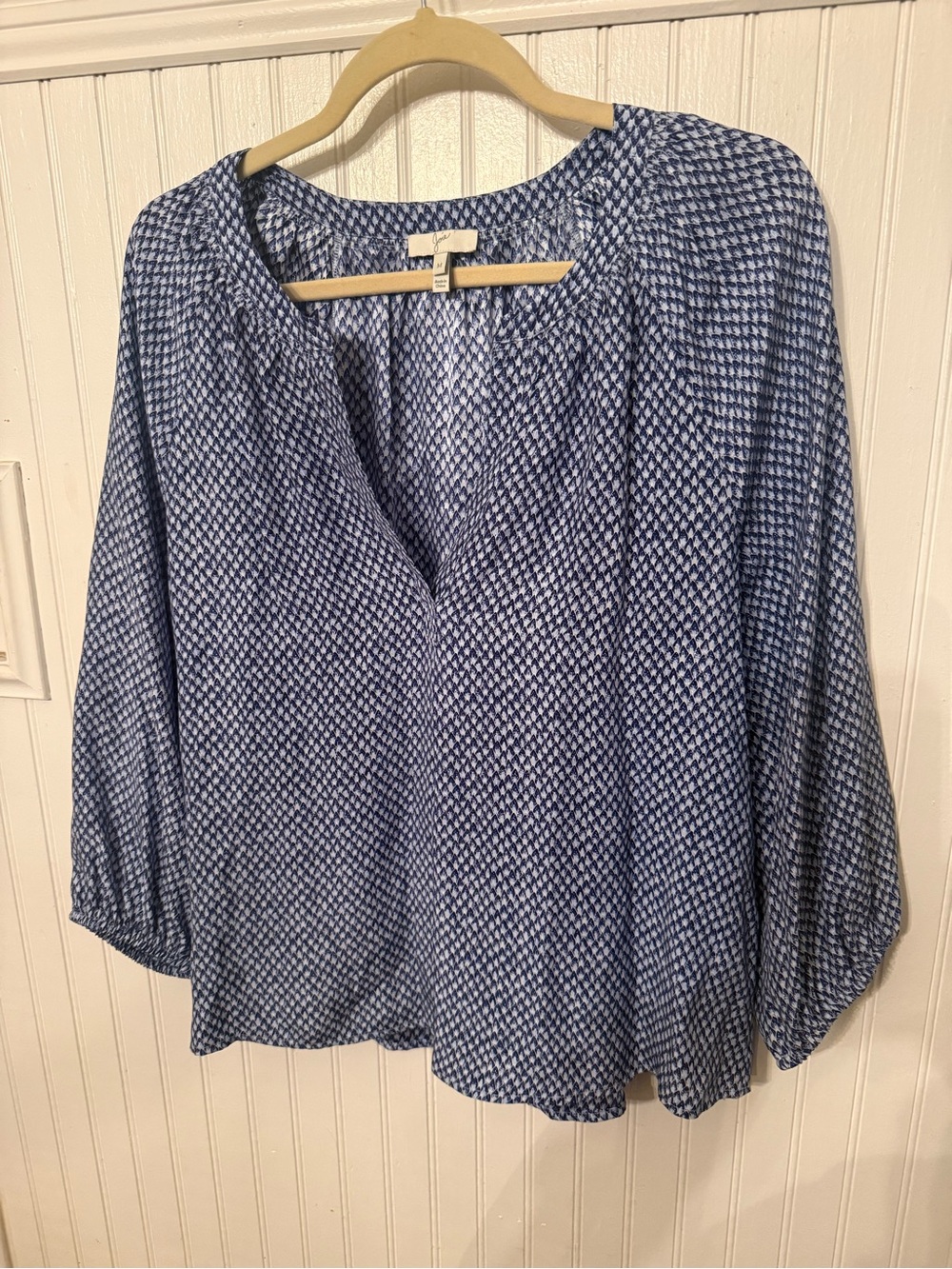 Joie 100% silk Medium Blouse